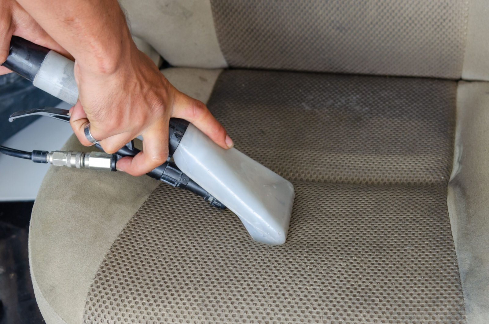 Deep interior cleaning of a car seat